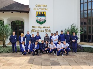 Alunos do Colégio Cívico-Militar de Guarapuava visitam o Museu Histórico de Entre Rios.